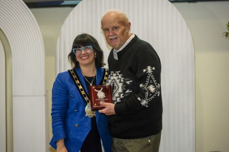 Barry Butler, from the Walkerville Bowling Club, received the Mayor's Choice Award from Mayor of Walkerville, Melissa Jones.
