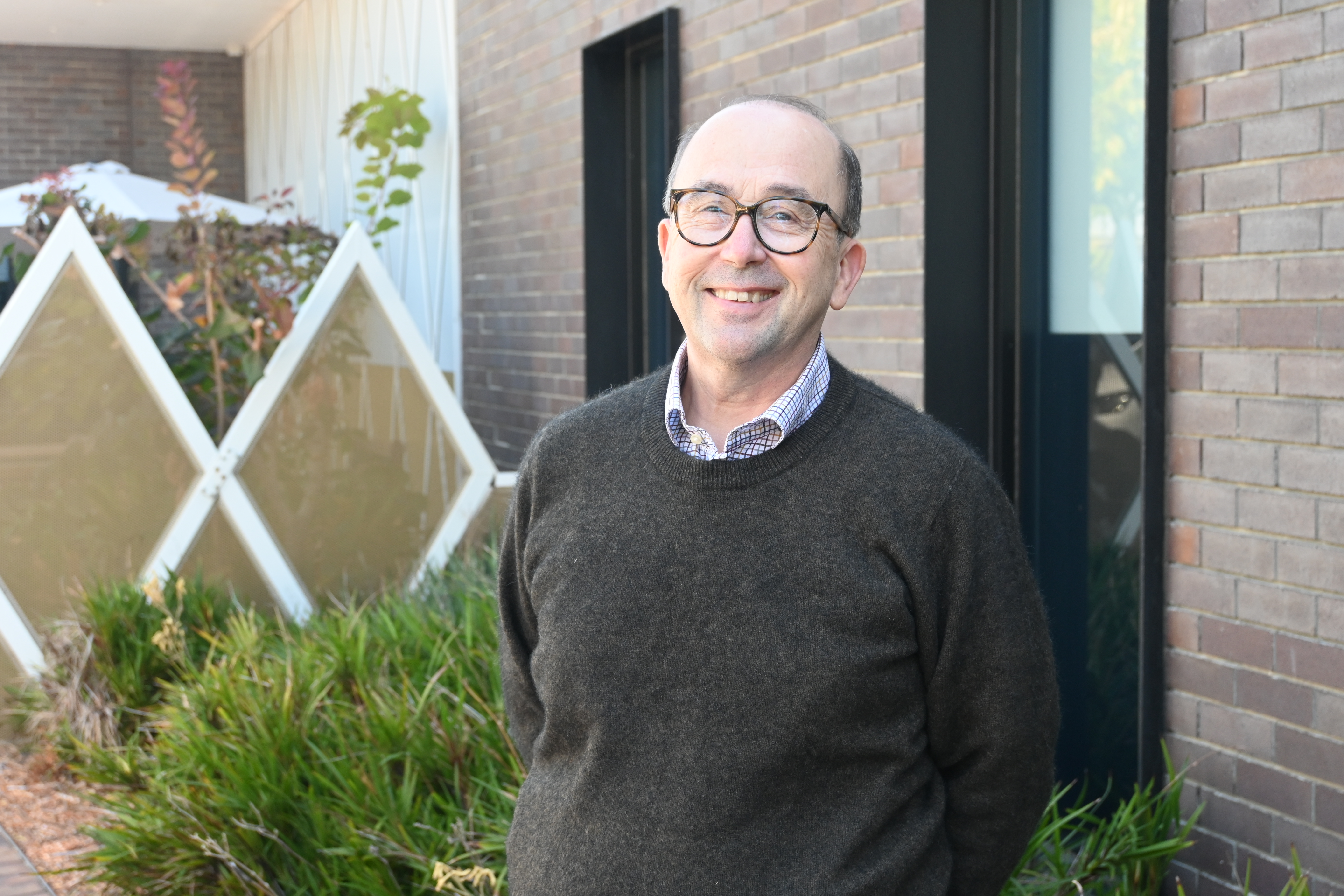Photo of Professor Greg Crawford AM