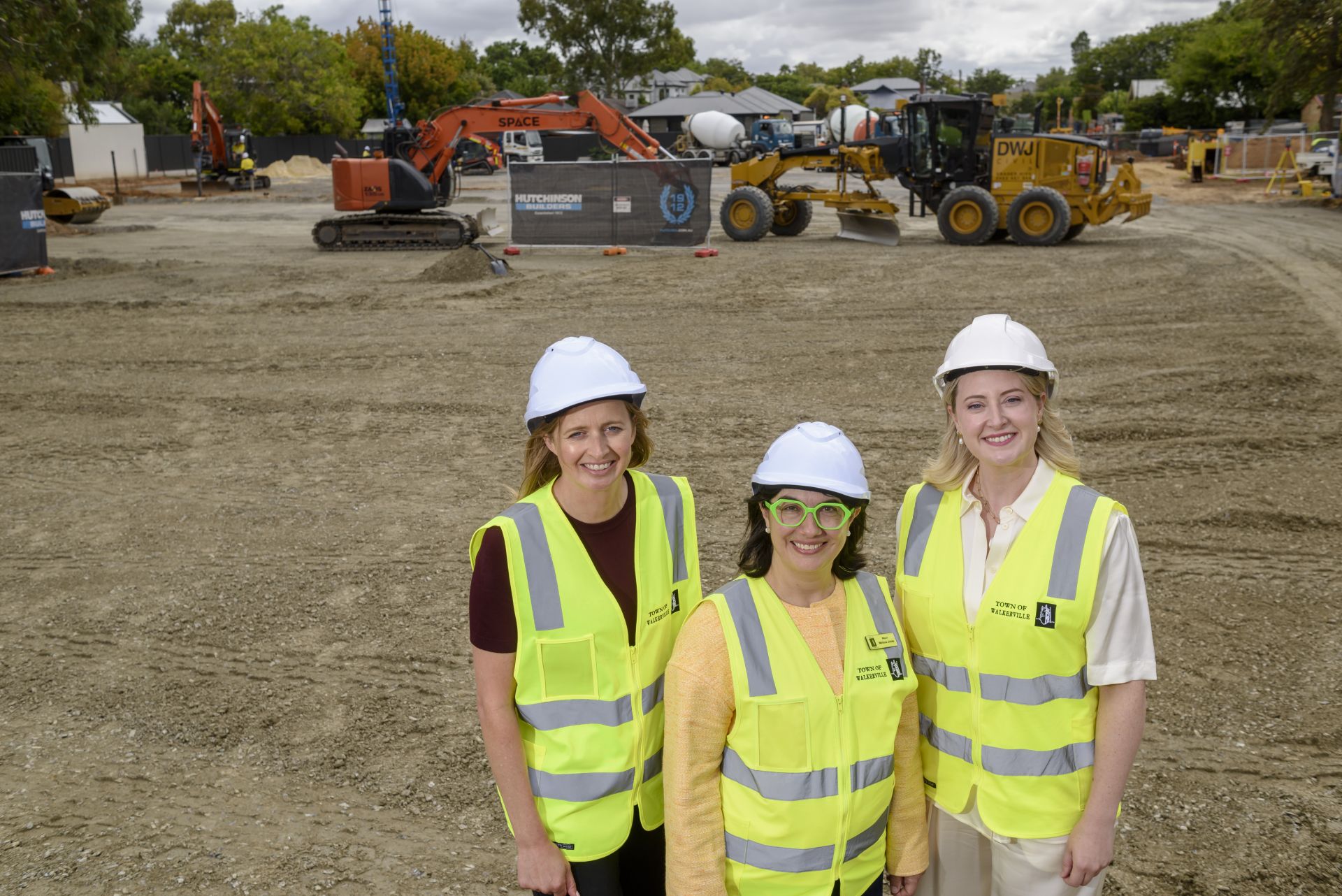 39 Smith Street sod turning #5